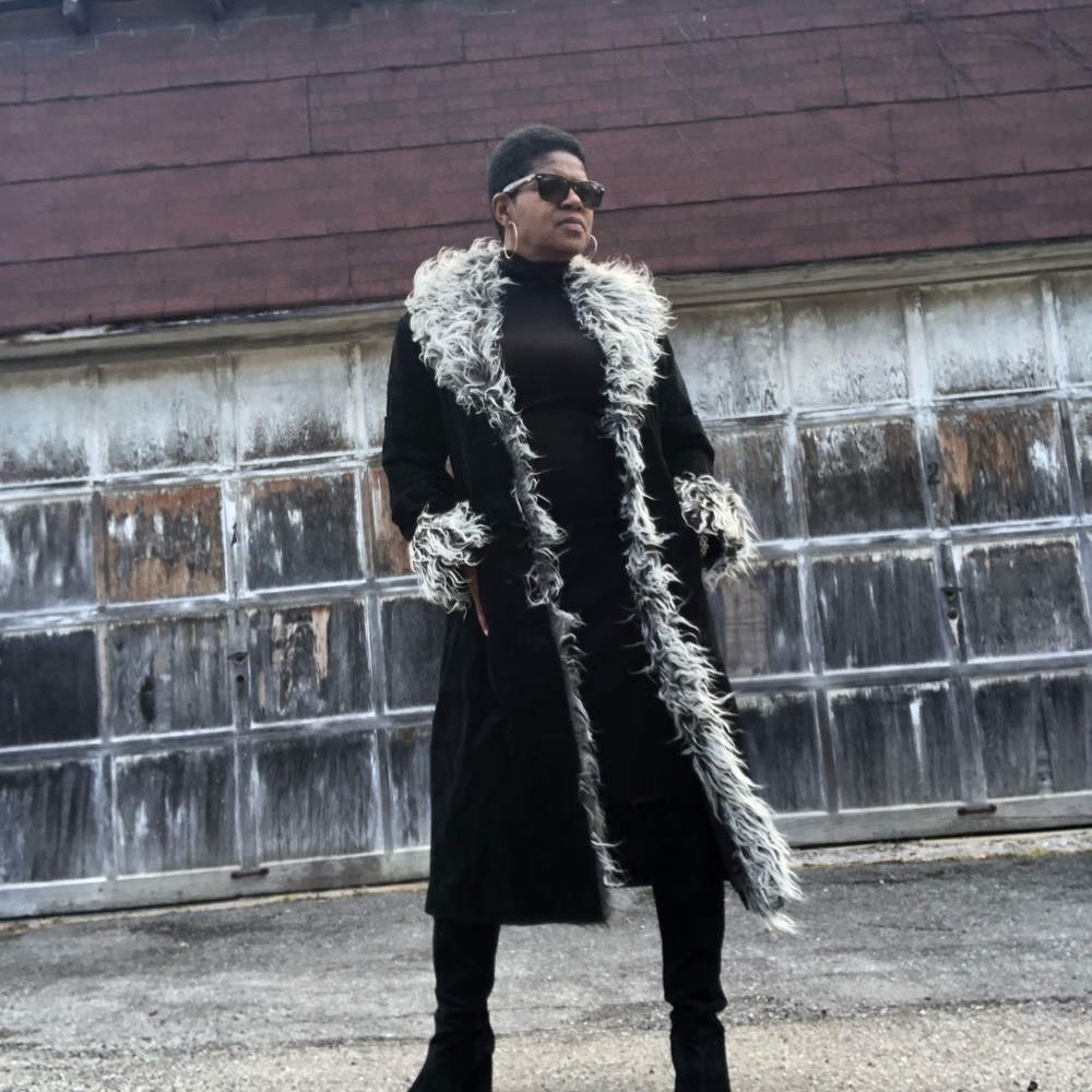 VINTAGE cool -  suede jacket with faux fur -m